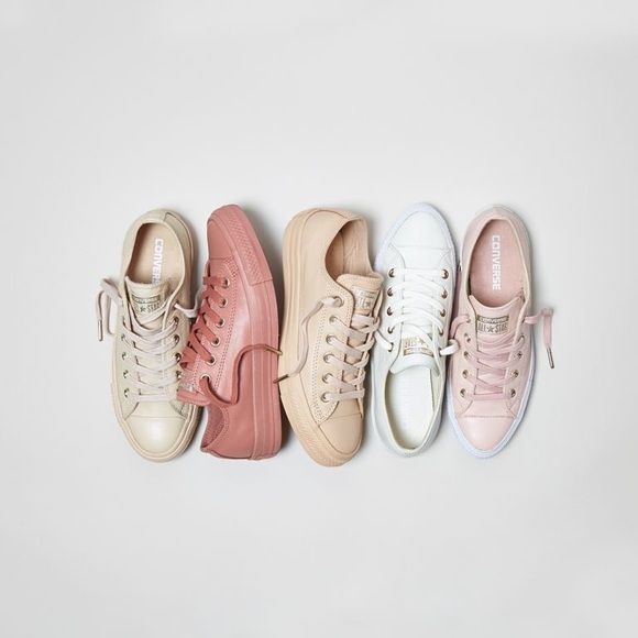 شلن pastel pink leather converse 